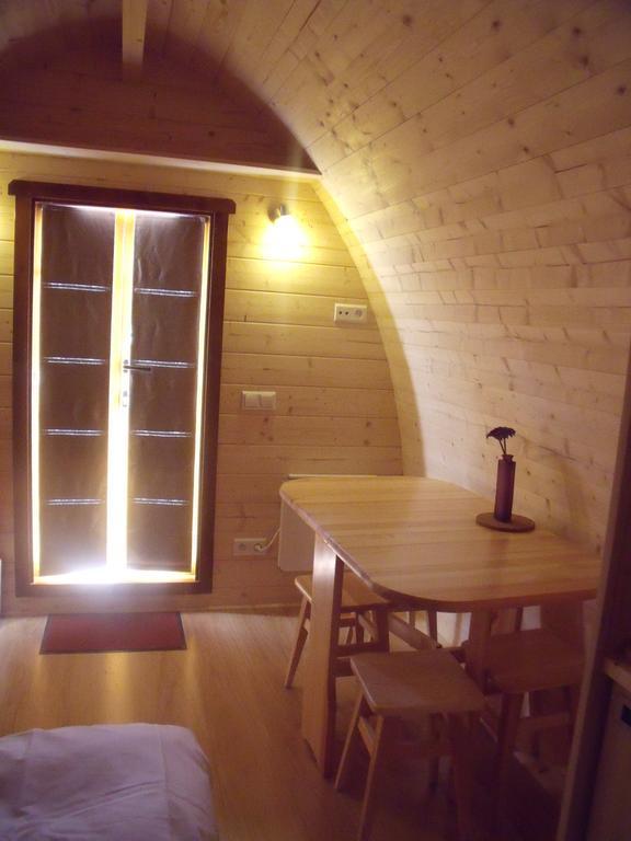 Le Domaine Des Tuileries Guest House Salins Room photo
